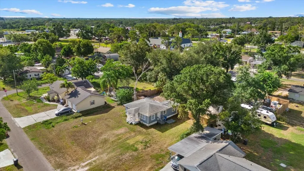 204 6th Avenue NW Ruskin FL 33570