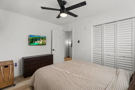 204 6th Avenue NW Ruskin FL 33570