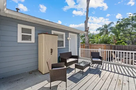 204 6th Avenue NW Ruskin FL 33570