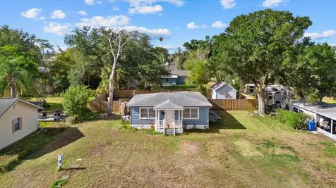 204 6th Avenue NW Ruskin FL 33570