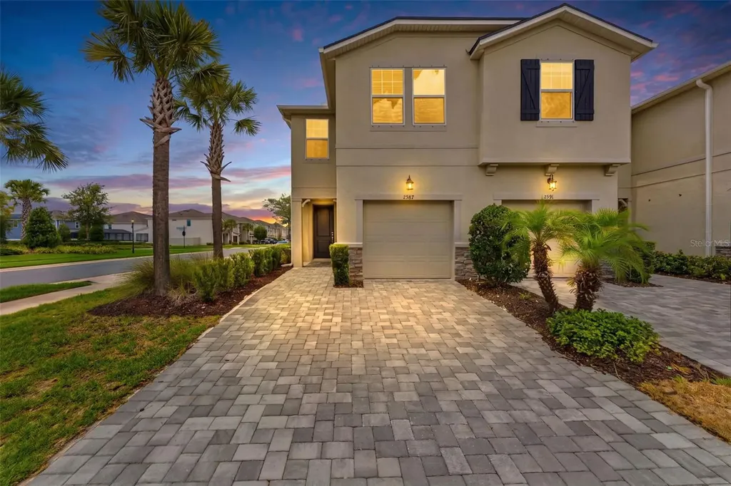 2587 Everglade Way Lutz FL 33558