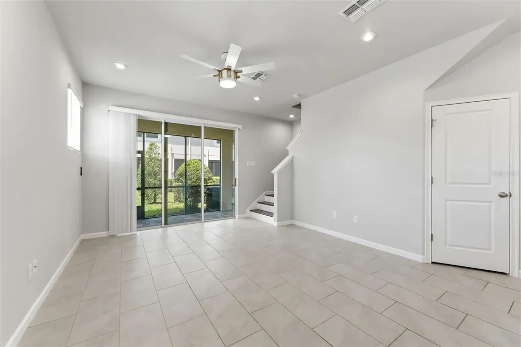 2587 Everglade Way Lutz FL 33558