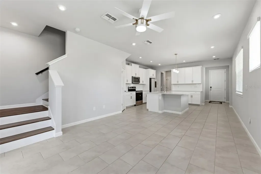 2587 Everglade Way Lutz FL 33558