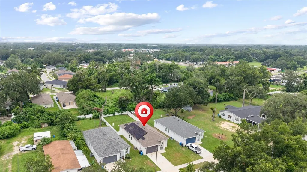 1747 S Oak Street Seffner FL 33584