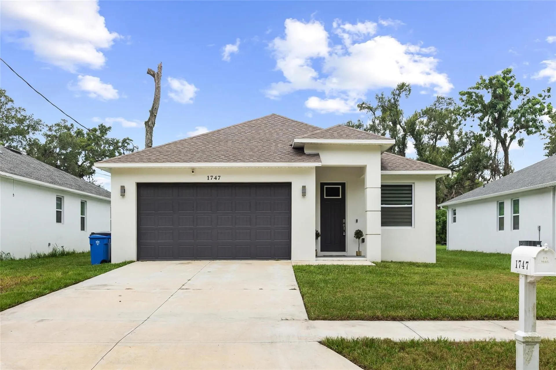 1747 S Oak Street Seffner FL 33584