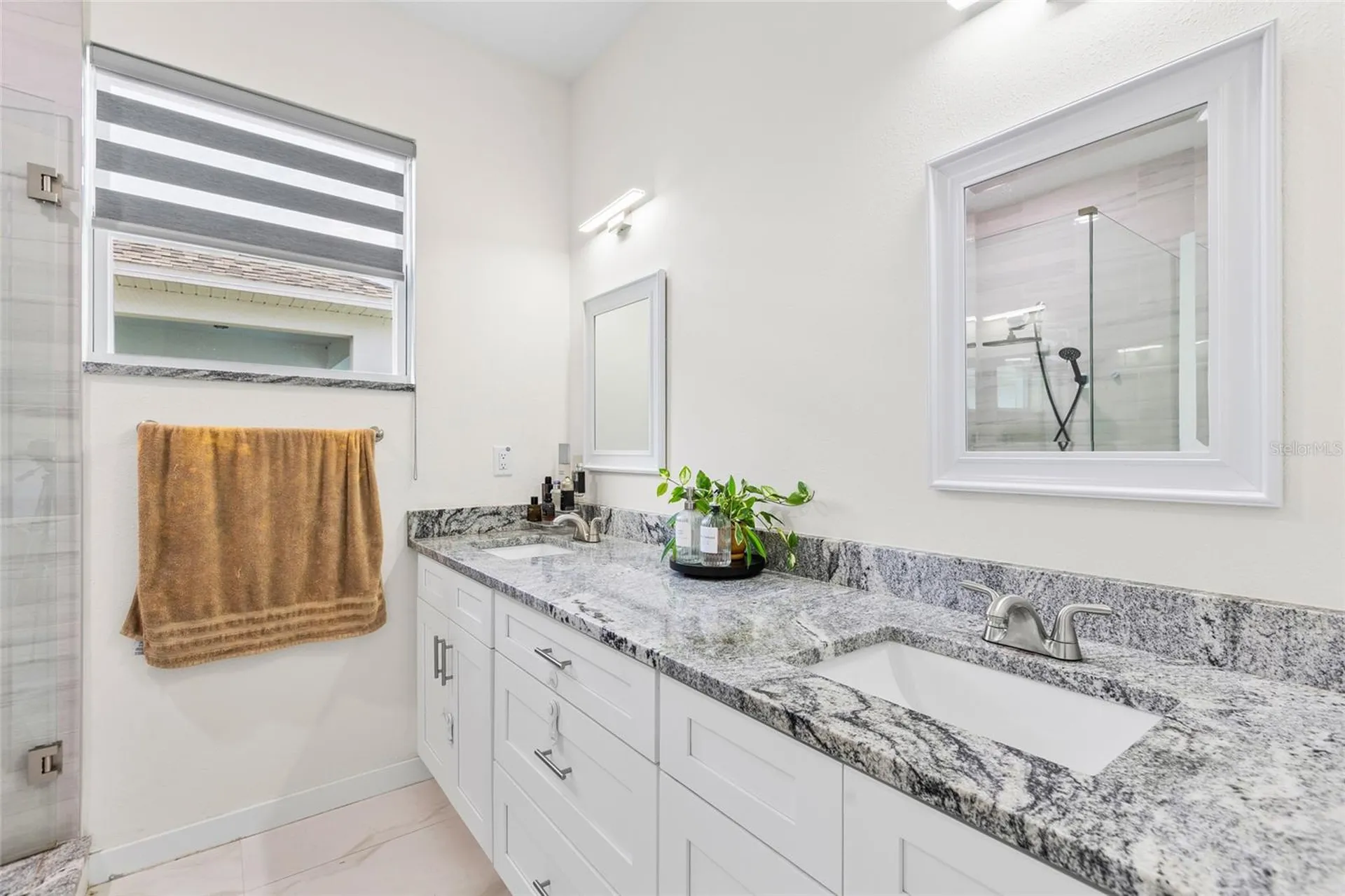 1747 S Oak Street Seffner FL 33584