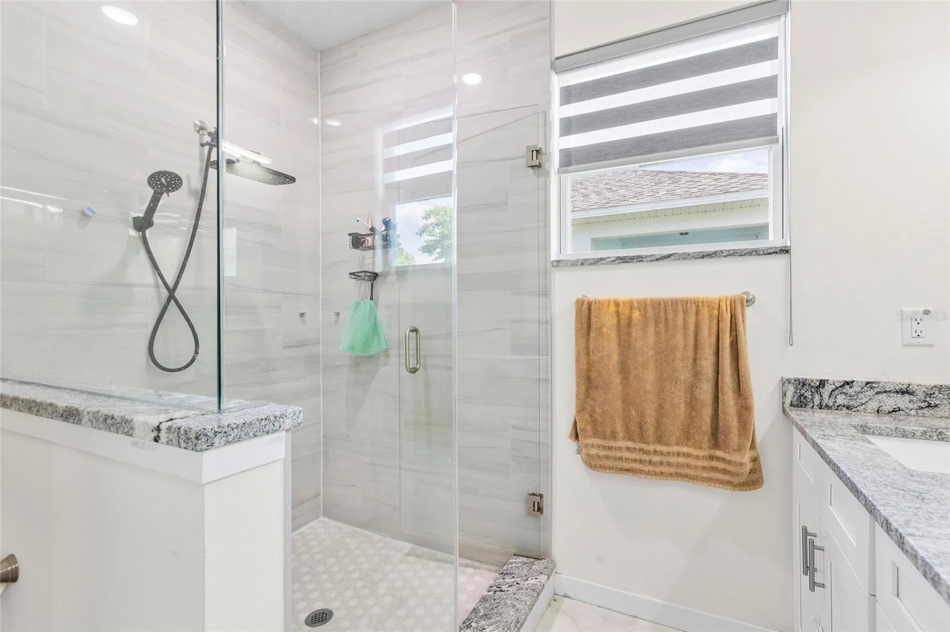 1747 S Oak Street Seffner FL 33584