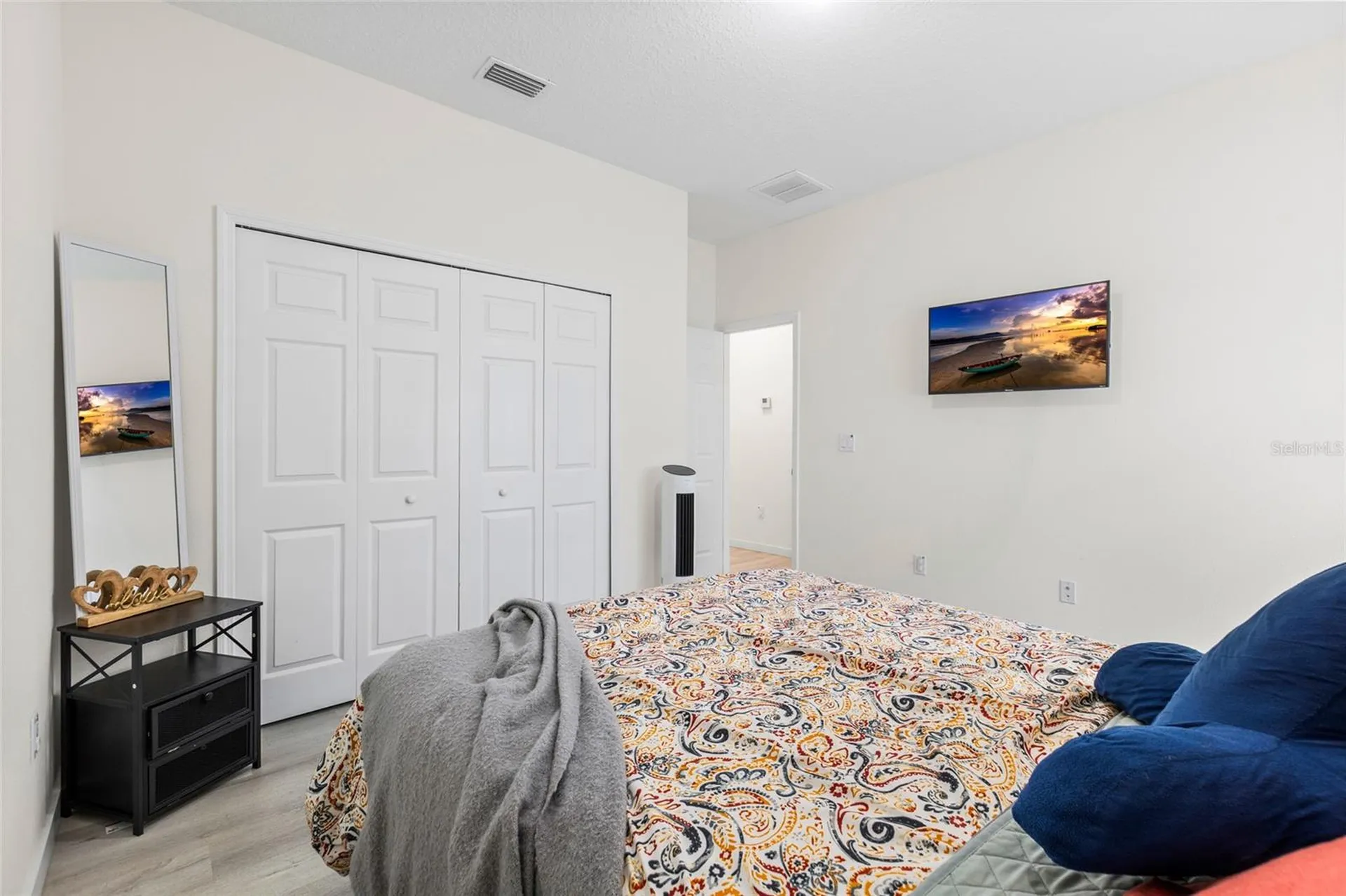1747 S Oak Street Seffner FL 33584