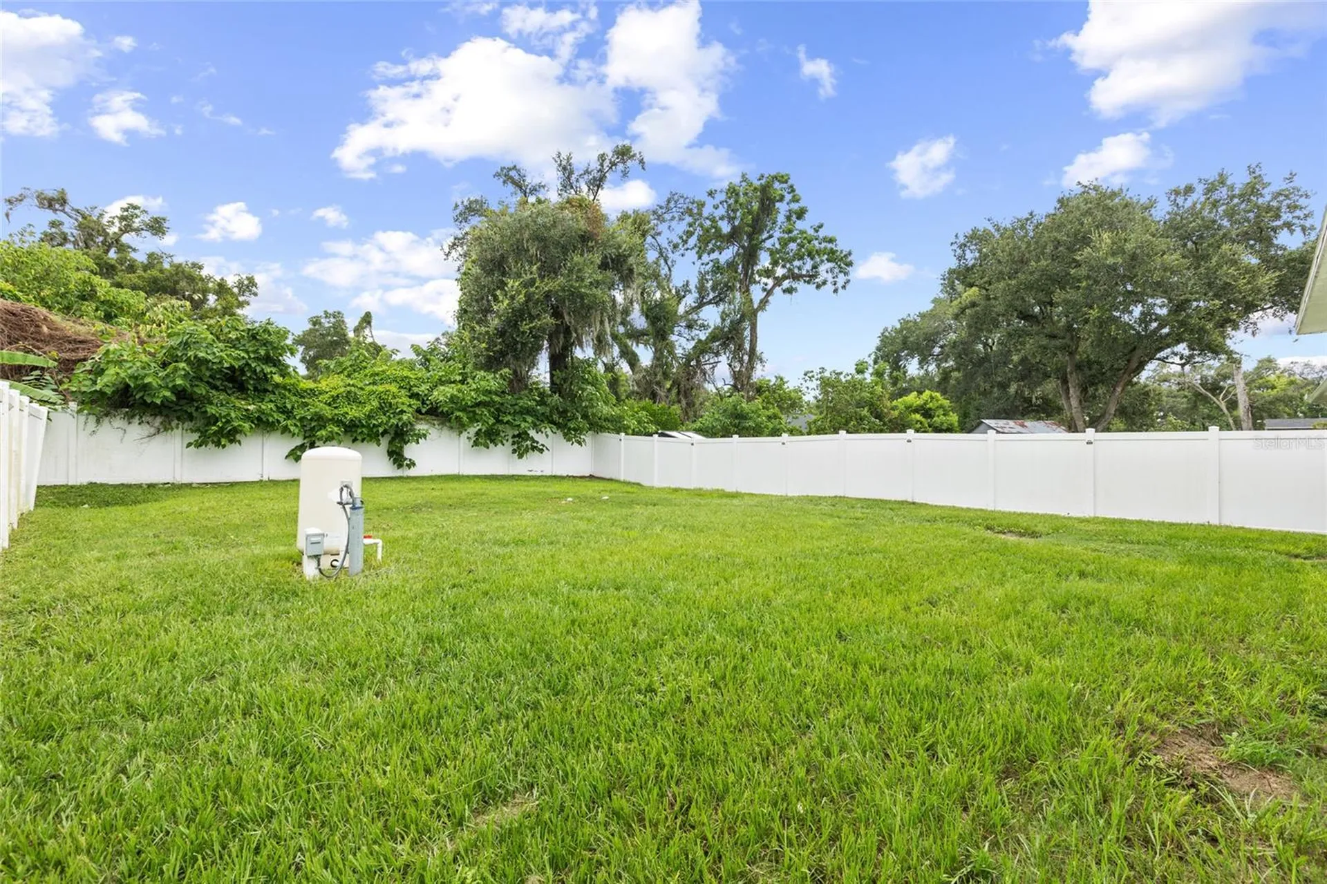 1747 S Oak Street Seffner FL 33584