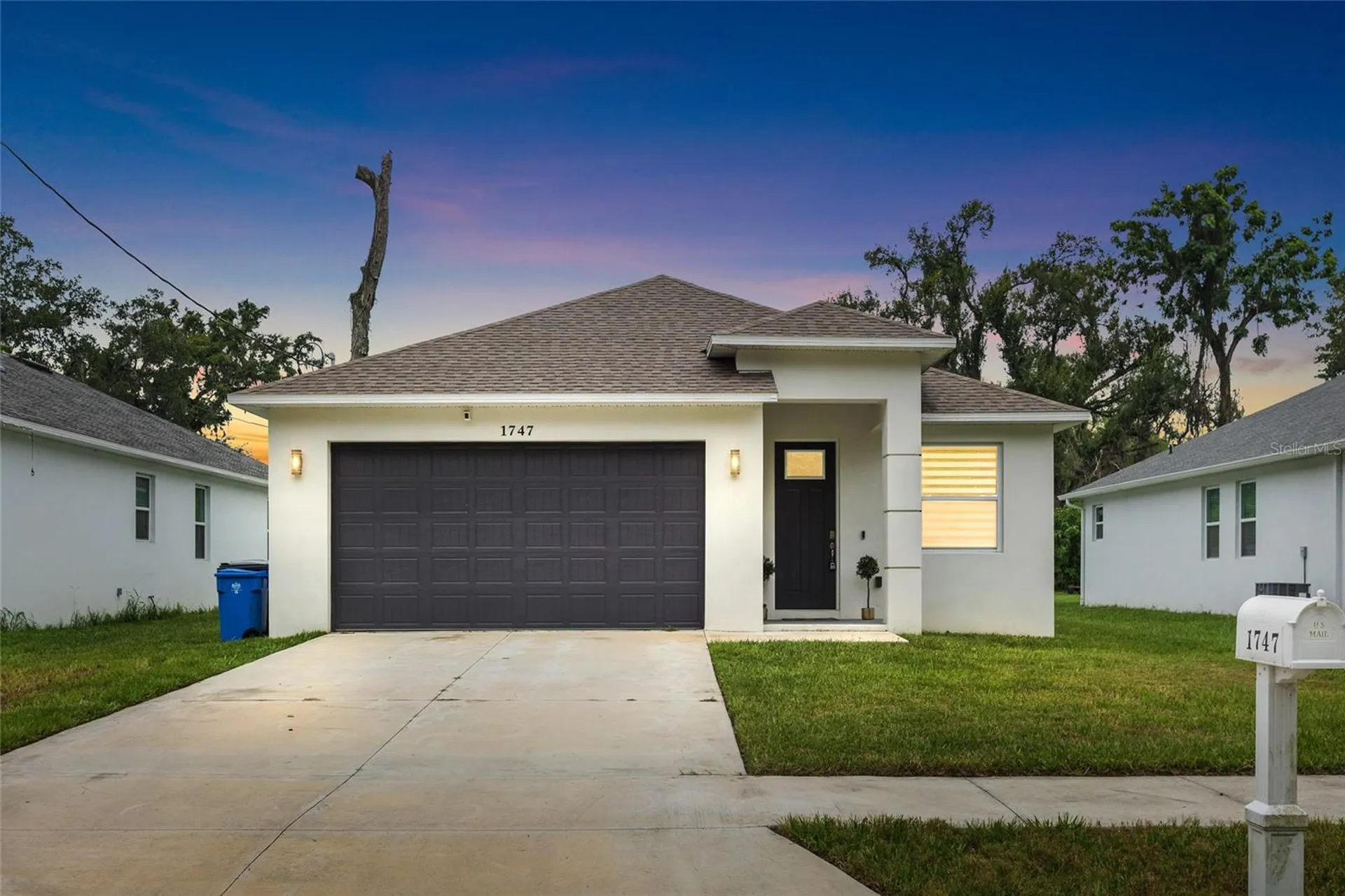 1747 S Oak Street Seffner FL 33584