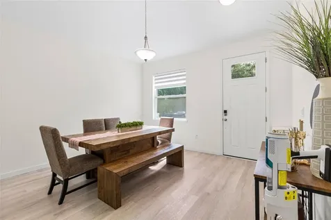 1747 S Oak Street Seffner FL 33584
