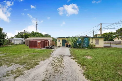 29 N 10th Street Haines City FL 33844