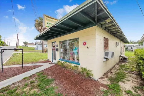 29 N 10th Street Haines City FL 33844
