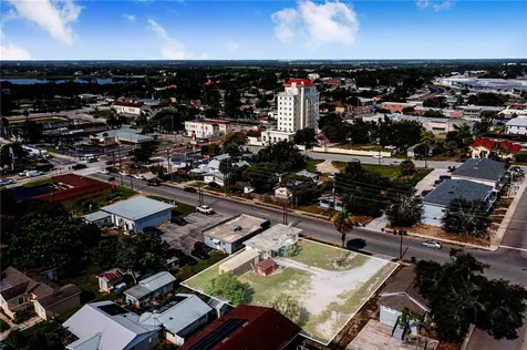 29 N 10th Street Haines City FL 33844