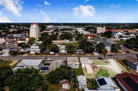 29 N 10th Street Haines City FL 33844