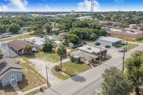 29 N 10th Street Haines City FL 33844