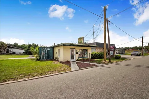 29 N 10th Street Haines City FL 33844