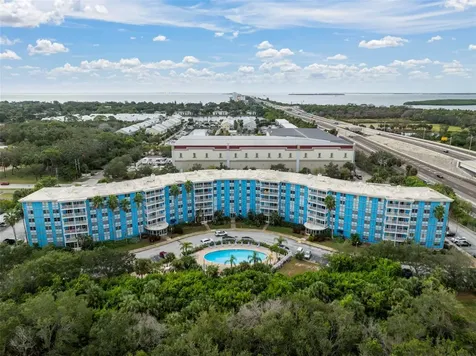 3315 58th Avenue S St Petersburg FL 33712