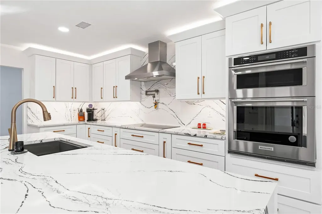 2500 Monterey Street Sarasota FL 34231