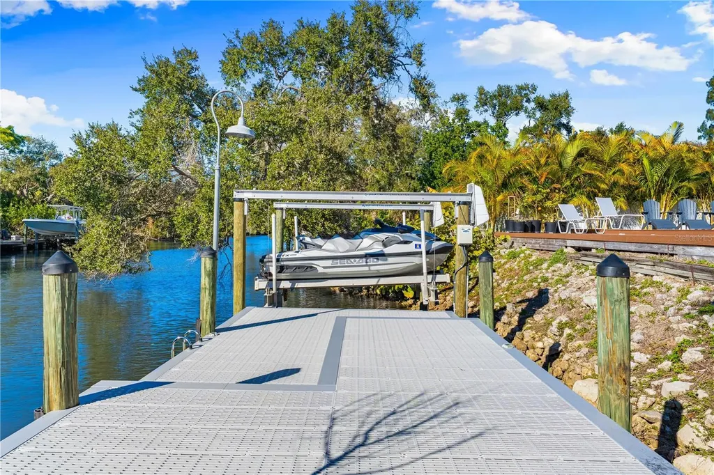 2500 Monterey Street Sarasota FL 34231