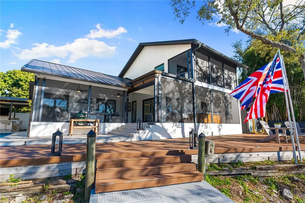 2500 Monterey Street Sarasota FL 34231