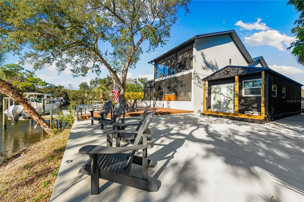 2500 Monterey Street Sarasota FL 34231