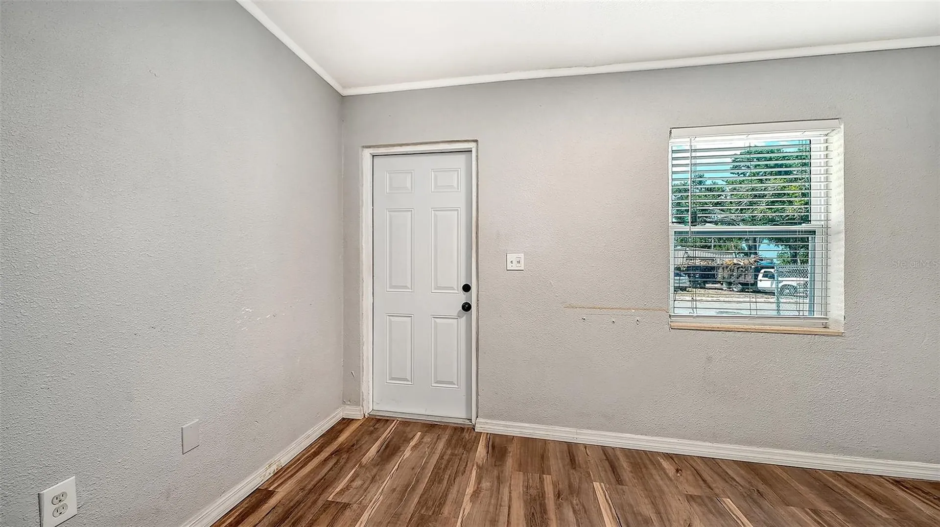 1004 27th Avenue W Bradenton FL 34205
