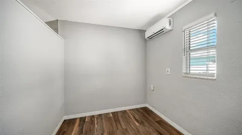 1004 27th Avenue W Bradenton FL 34205