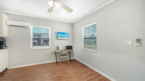 1004 27th Avenue W Bradenton FL 34205