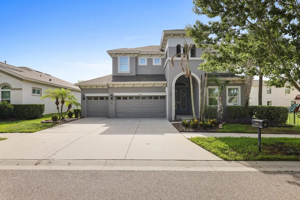 5210 Sparrowglen Place Lithia FL 33547