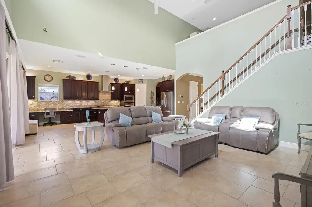 5210 Sparrowglen Place Lithia FL 33547