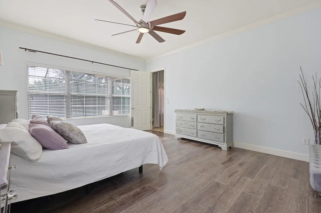 5210 Sparrowglen Place Lithia FL 33547