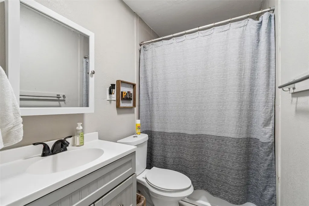 10748 Village Green Avenue Seminole FL 33772