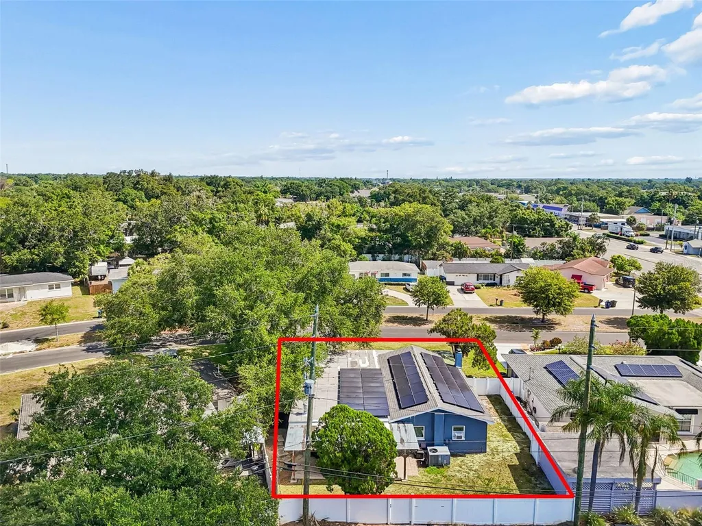 10748 Village Green Avenue Seminole FL 33772