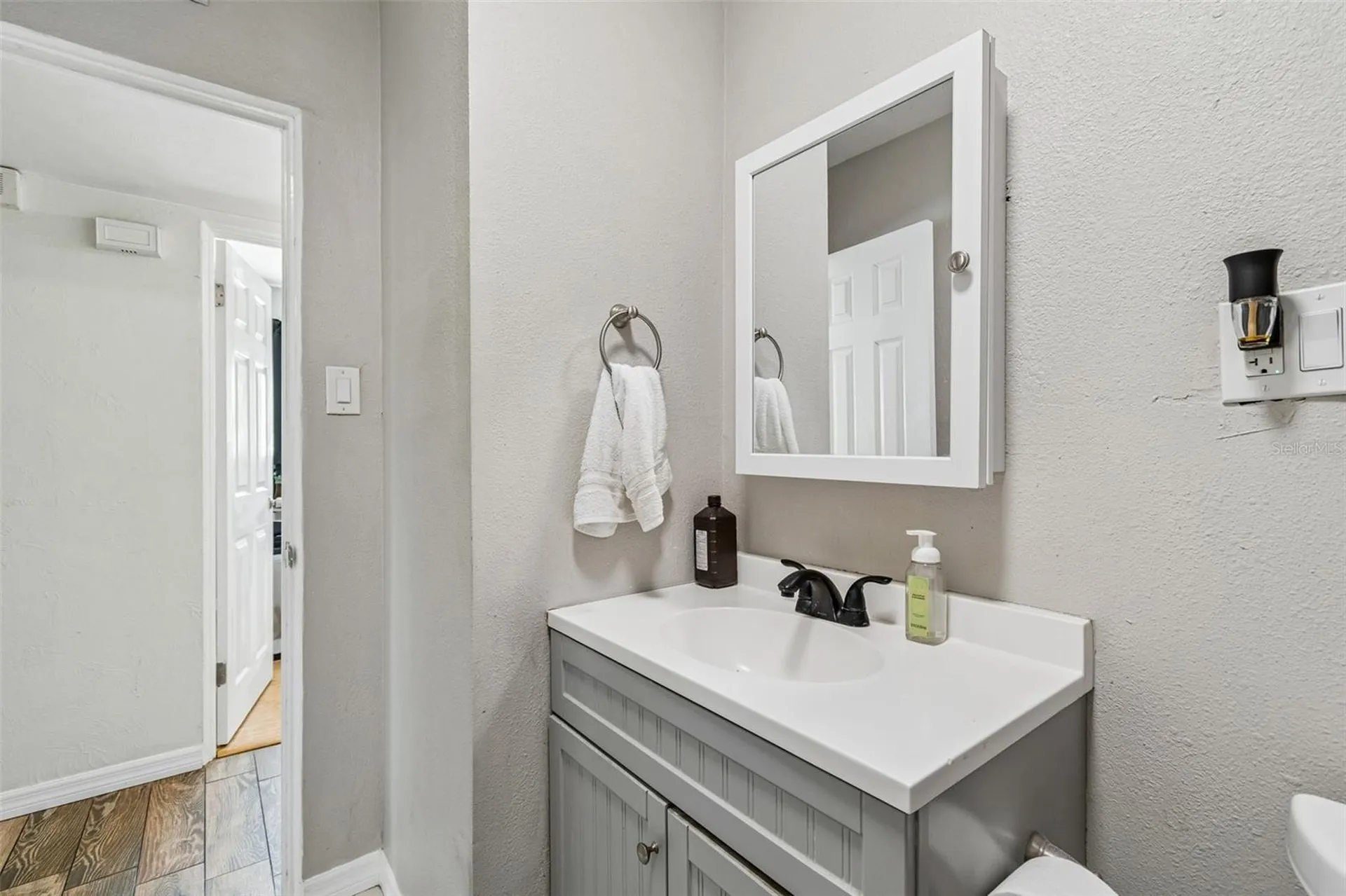 10748 Village Green Avenue Seminole FL 33772
