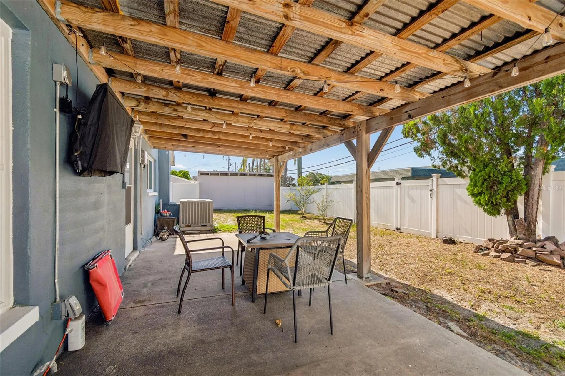 10748 Village Green Avenue Seminole FL 33772