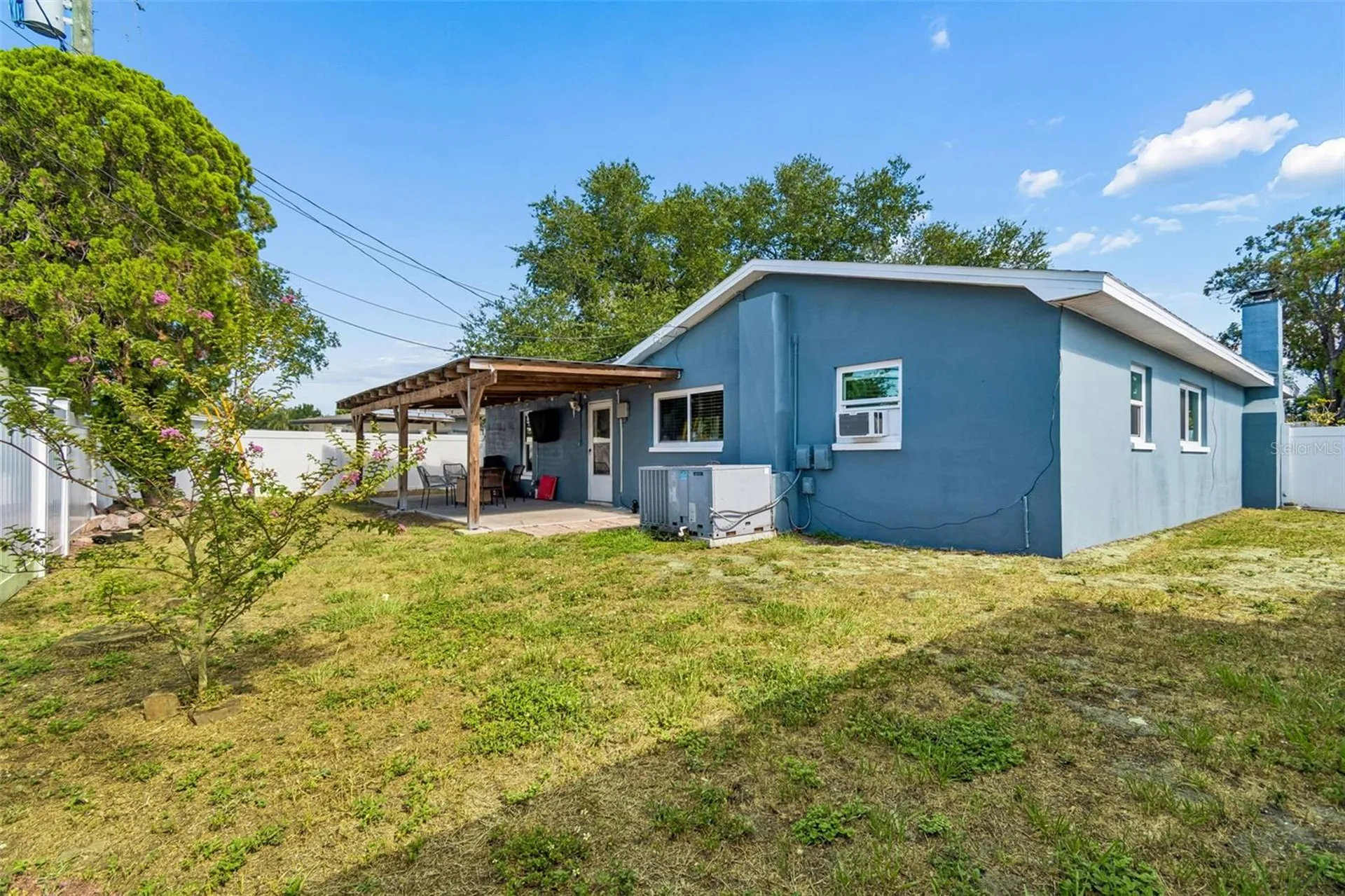 10748 Village Green Avenue Seminole FL 33772