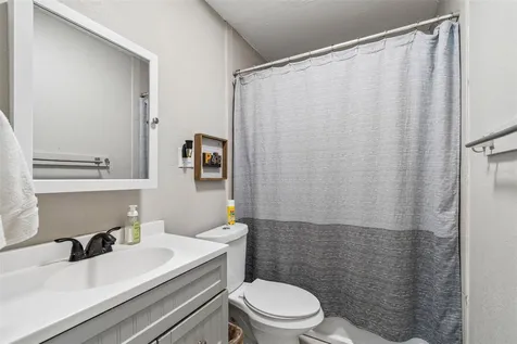 10748 Village Green Avenue Seminole FL 33772
