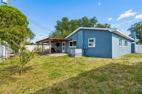 10748 Village Green Avenue Seminole FL 33772