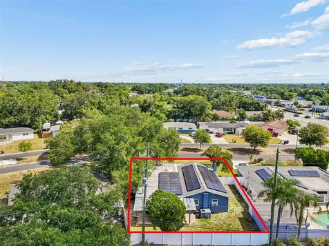 10748 Village Green Avenue Seminole FL 33772