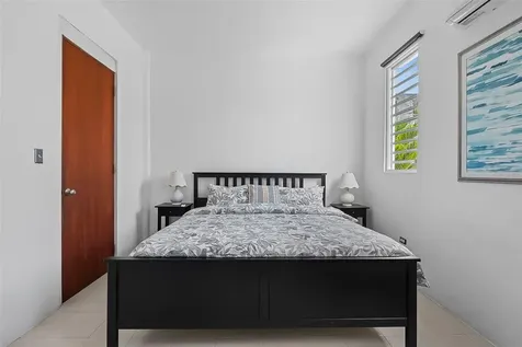 6 Gertrudis San Juan PR 00911