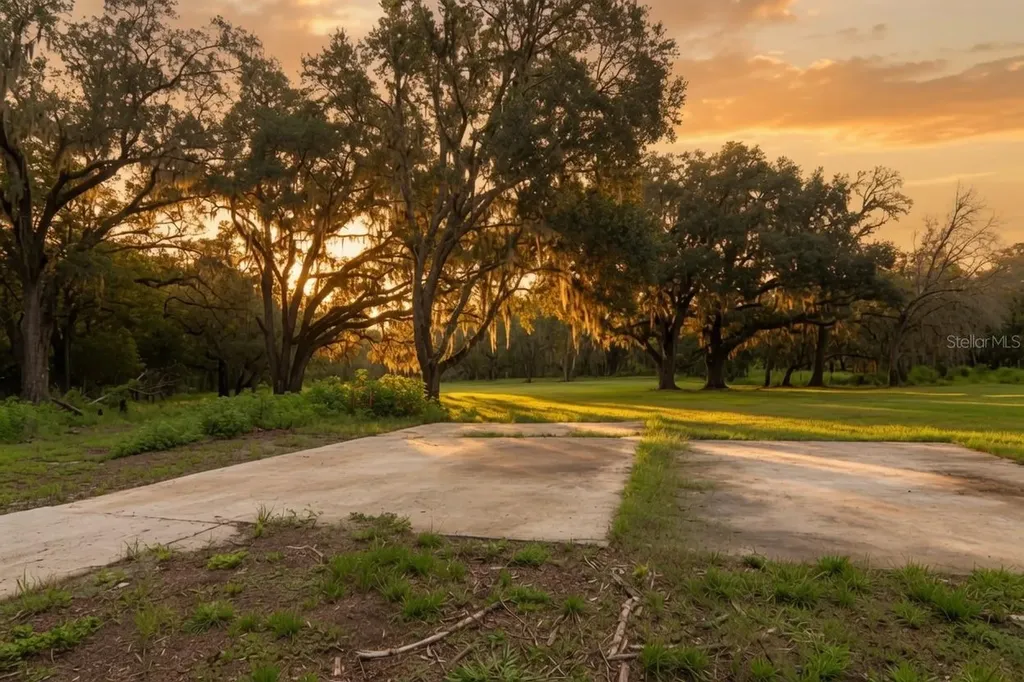 24368 Dorsey Smith Road Brooksville FL 34601
