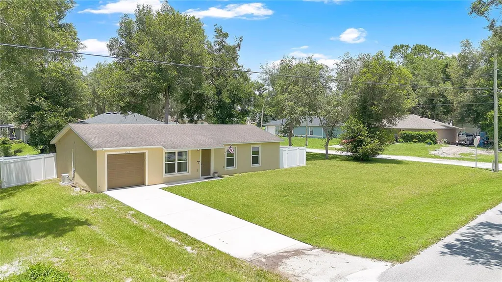 1345 Grand Avenue Orange City FL 32763