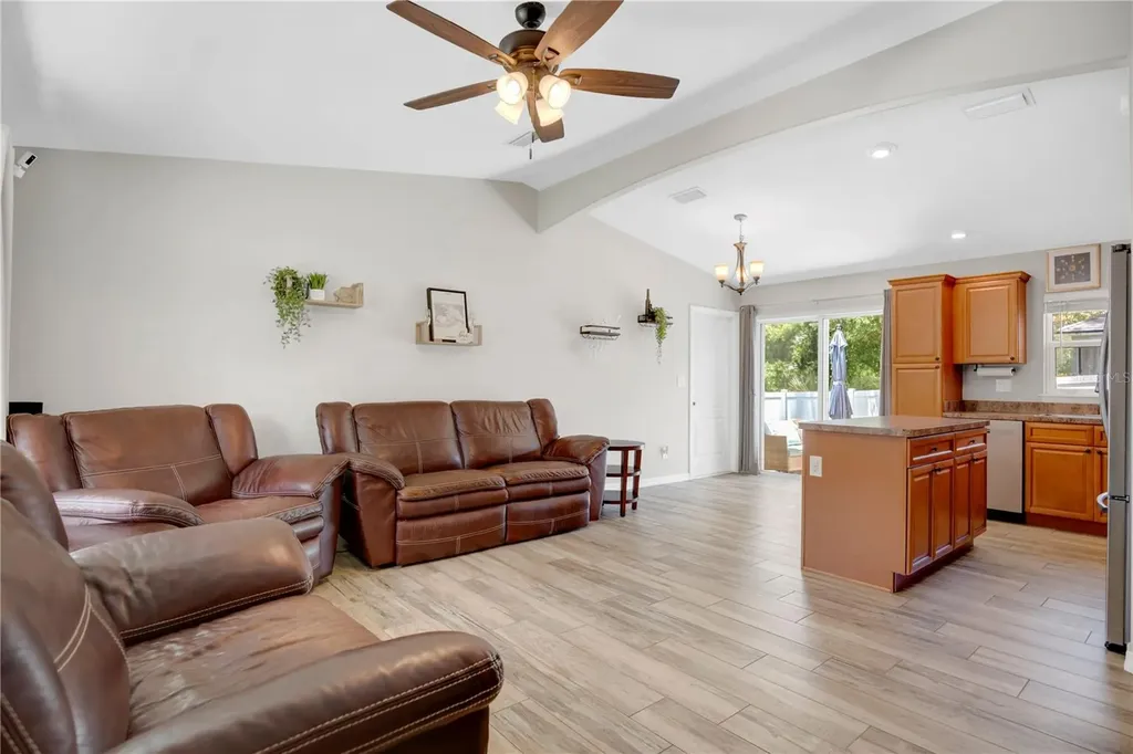 1345 Grand Avenue Orange City FL 32763