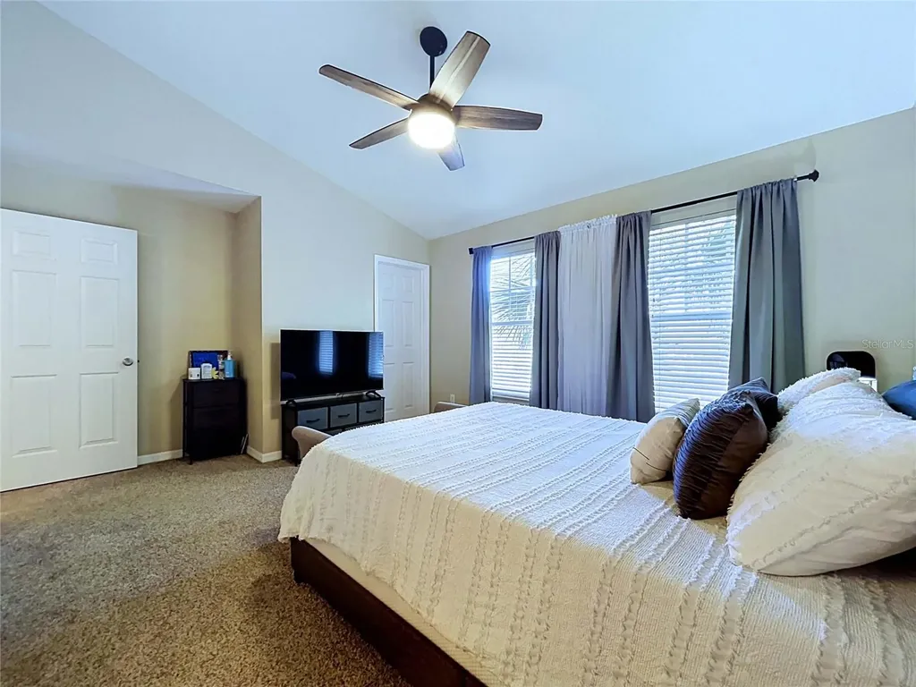 12207 Country White Circle Tampa FL 33635