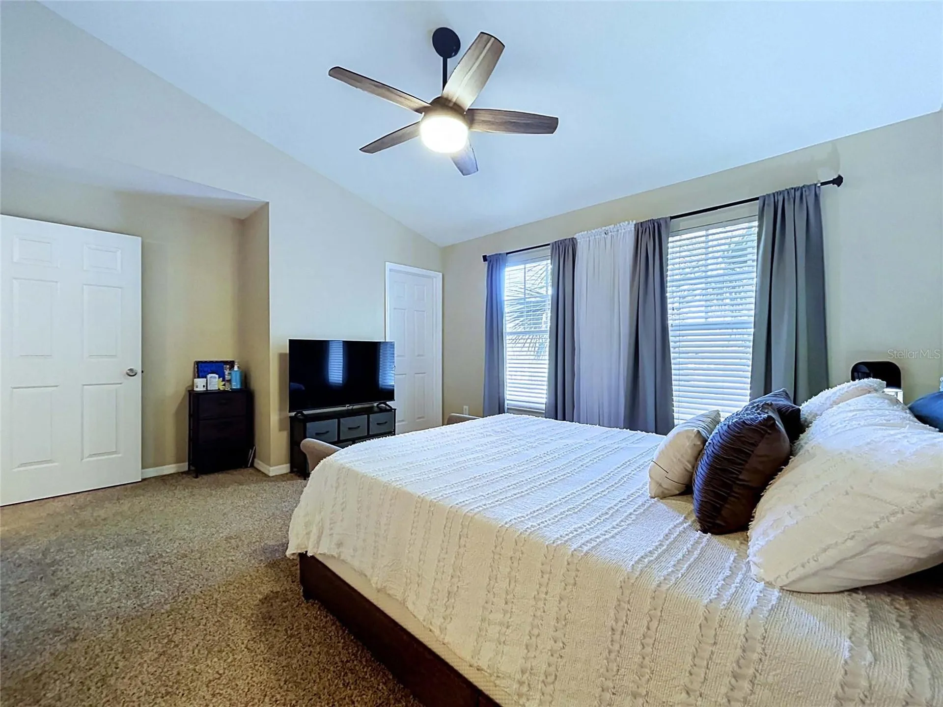 12207 Country White Circle Tampa FL 33635