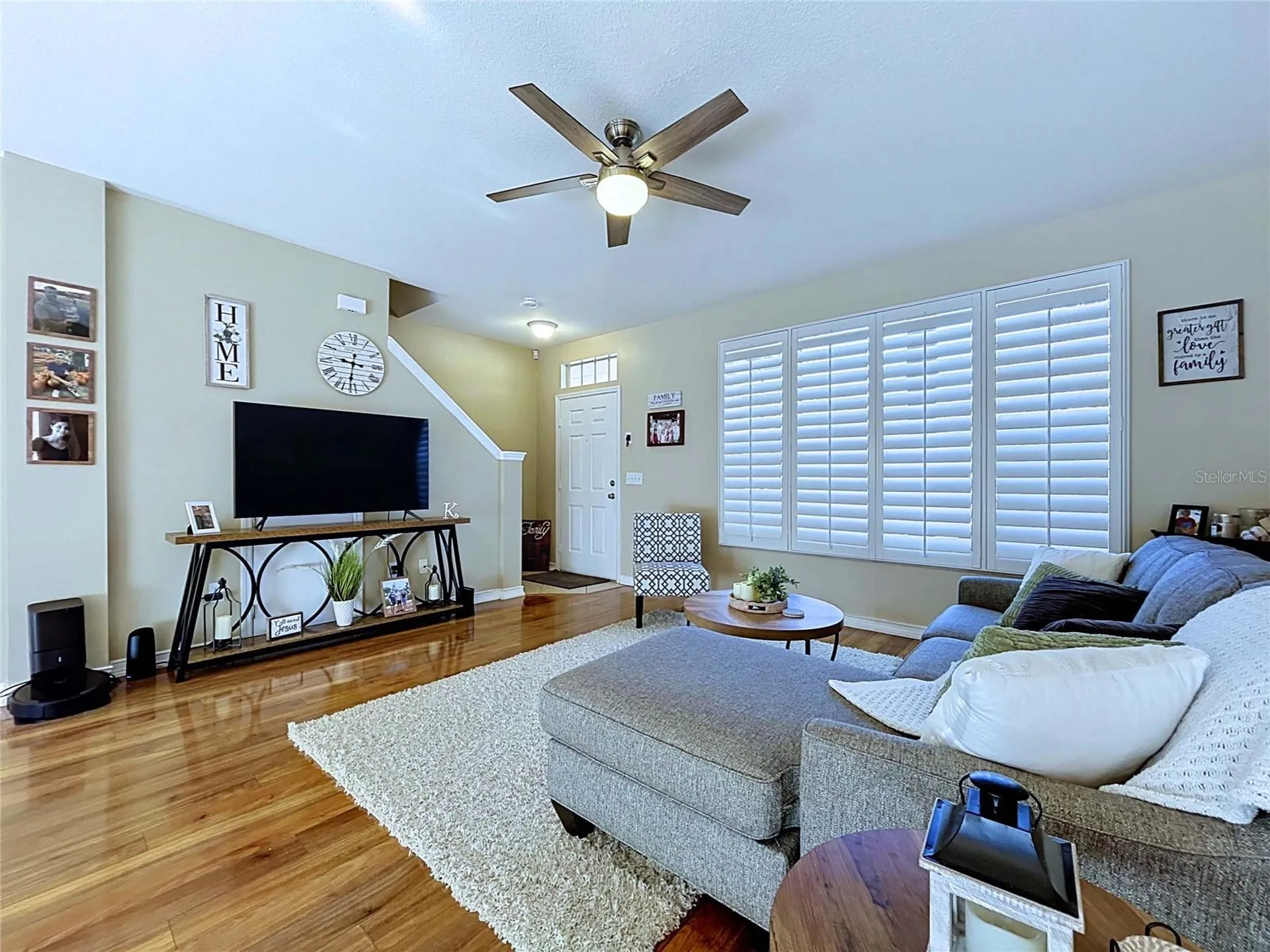 12207 Country White Circle Tampa FL 33635