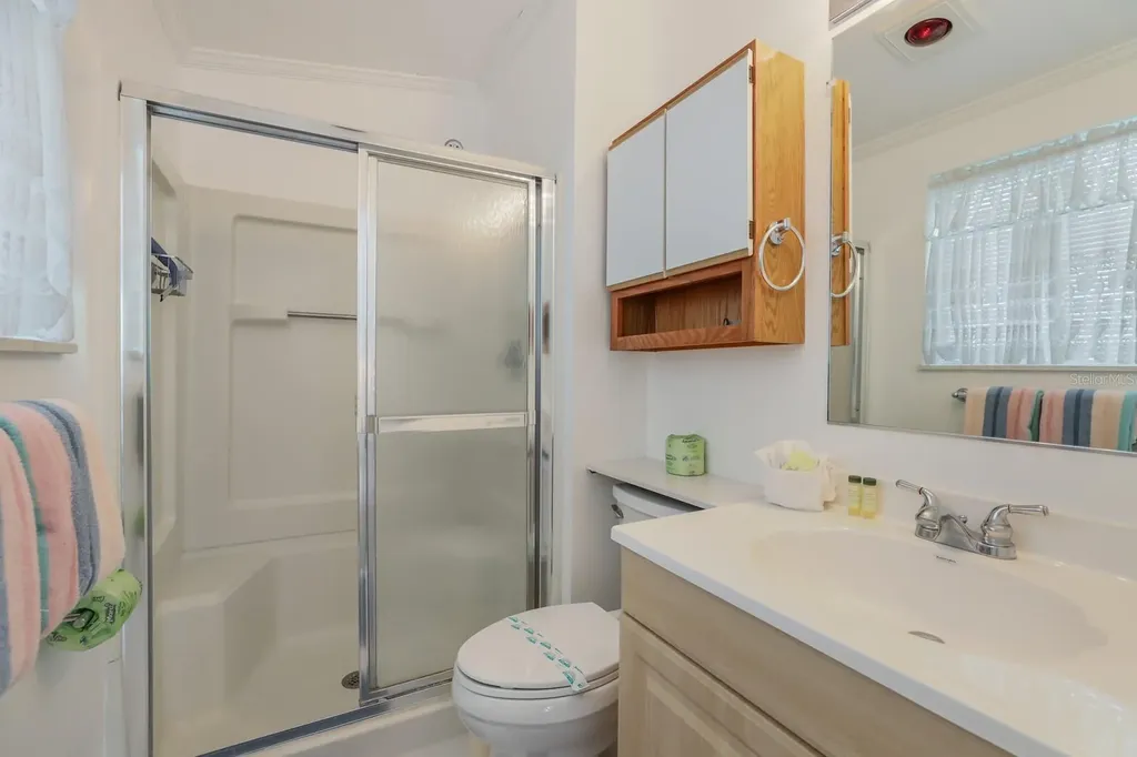 2804 Avenue C Holmes Beach FL 34217