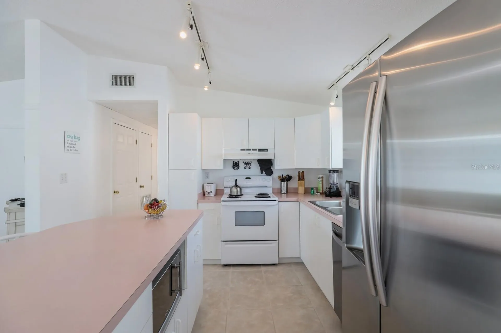 2804 Avenue C Holmes Beach FL 34217