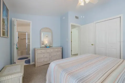 2804 Avenue C Holmes Beach FL 34217